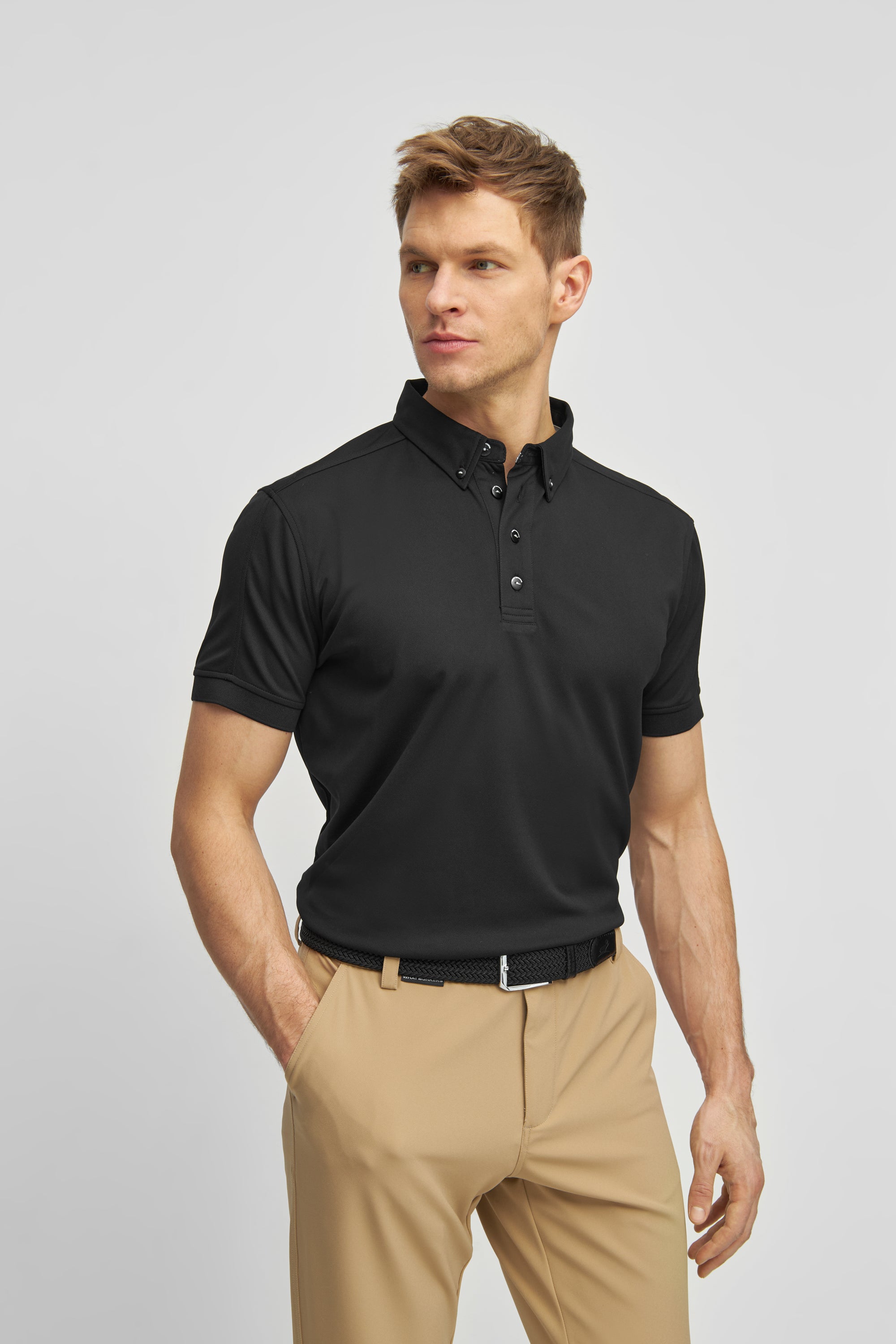 Abraham golf polo black – WHAT BUNKERS - Main Image